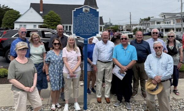 Committee at unveiling